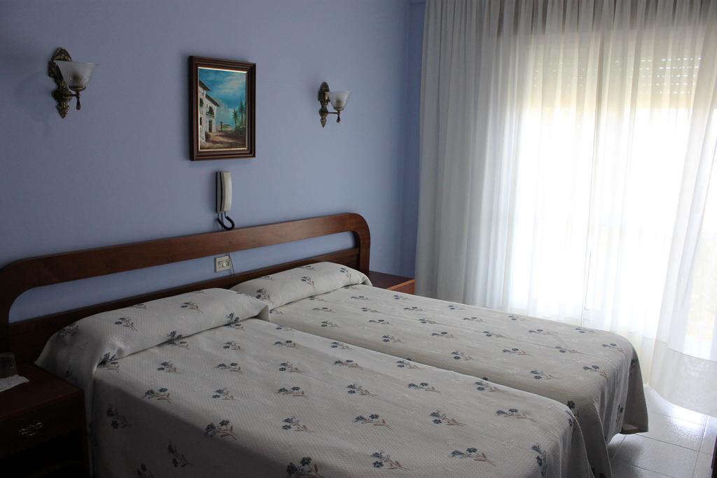 Hotel Arco Iris Villanueva De Arosa Room photo
